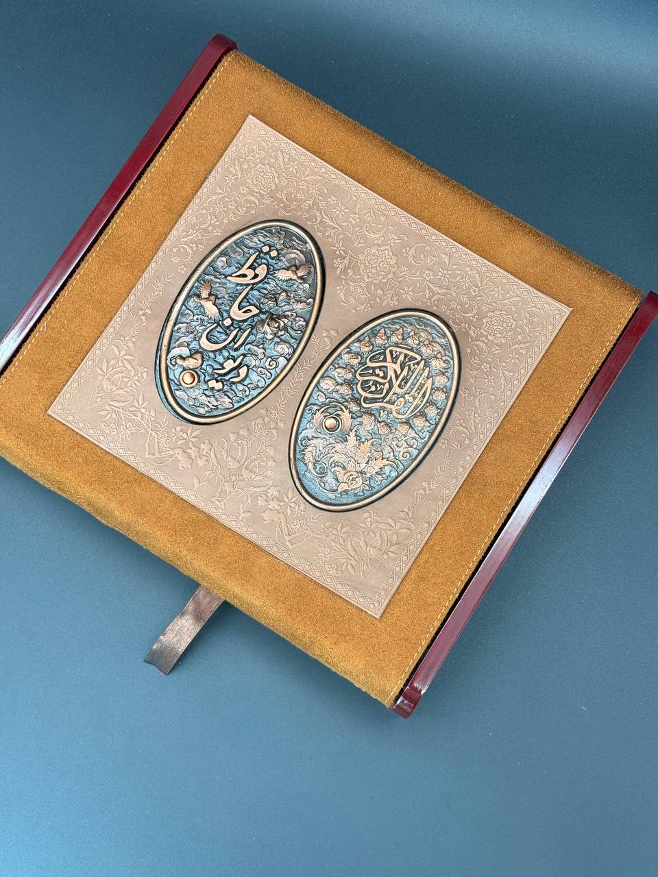 Twin Set – Quran & Hafez Book 18 in Wooden Box - Image 12
