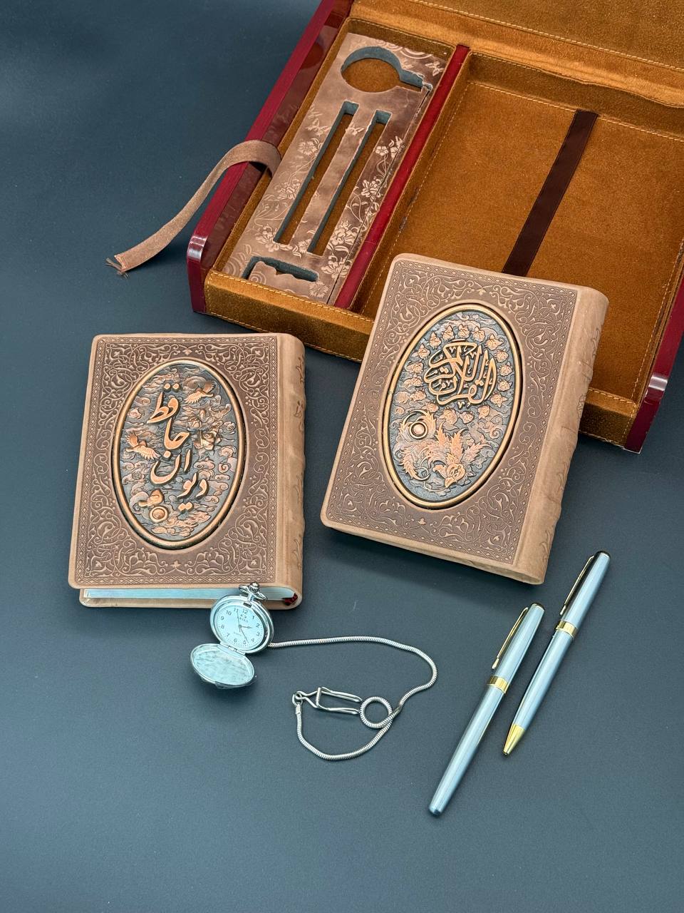 Twin Set – Quran & Hafez Book 18 in Wooden Box - Image 7