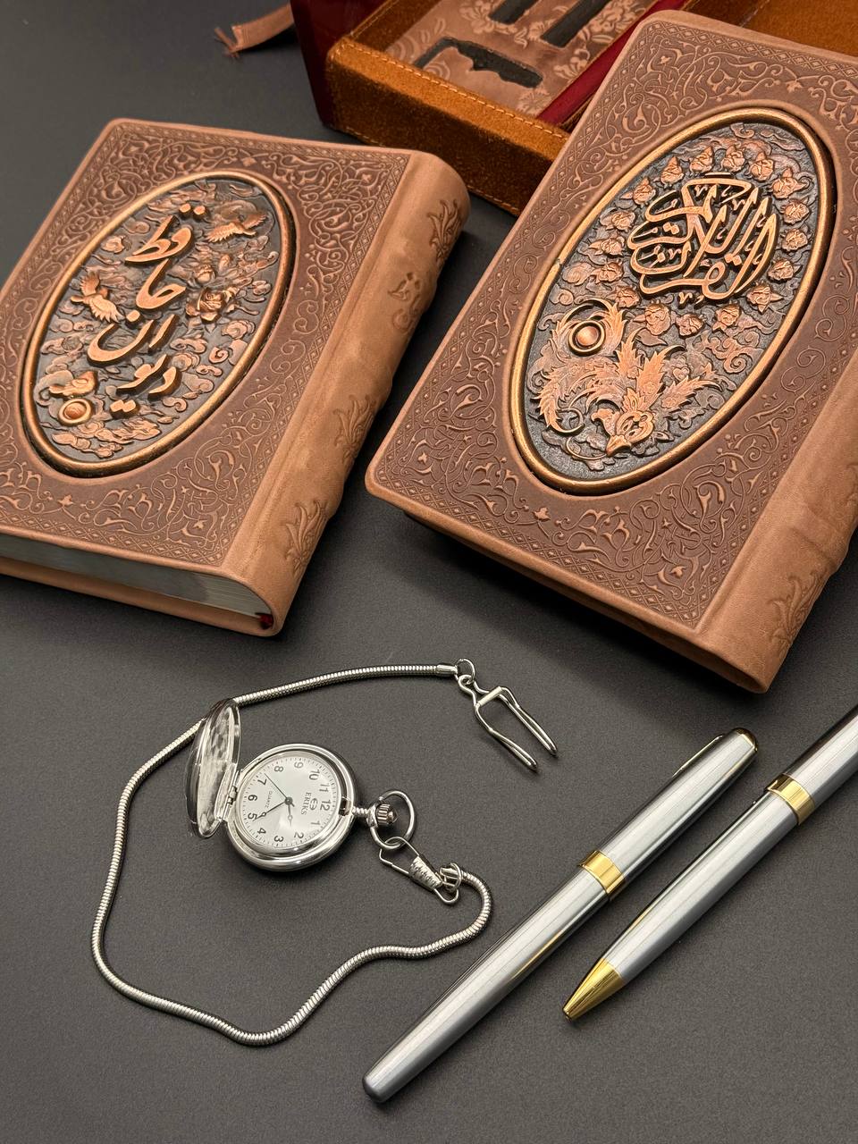 Twin Set – Quran & Hafez Book 18 in Wooden Box - Image 8