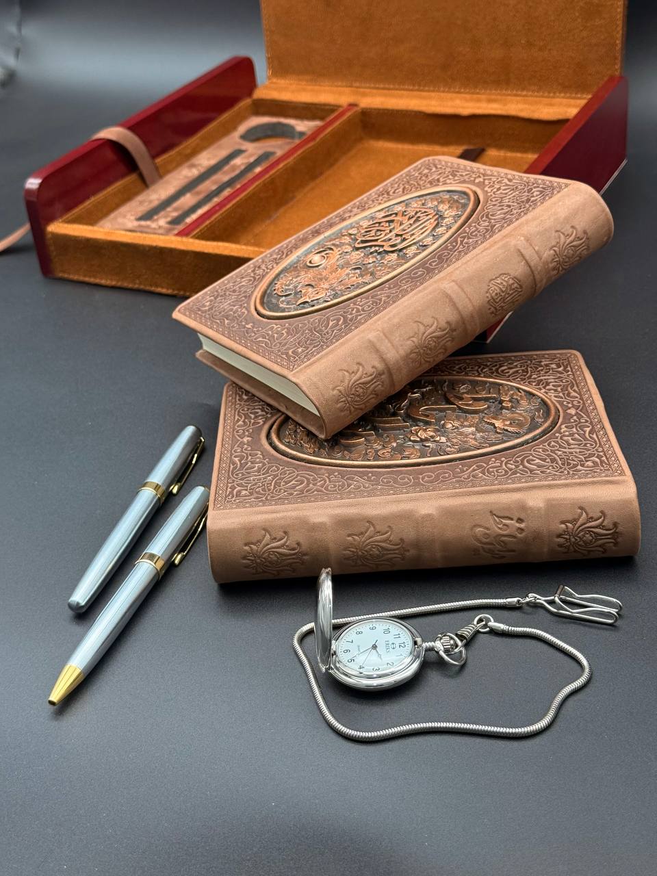 Twin Set – Quran & Hafez Book 18 in Wooden Box - Image 11