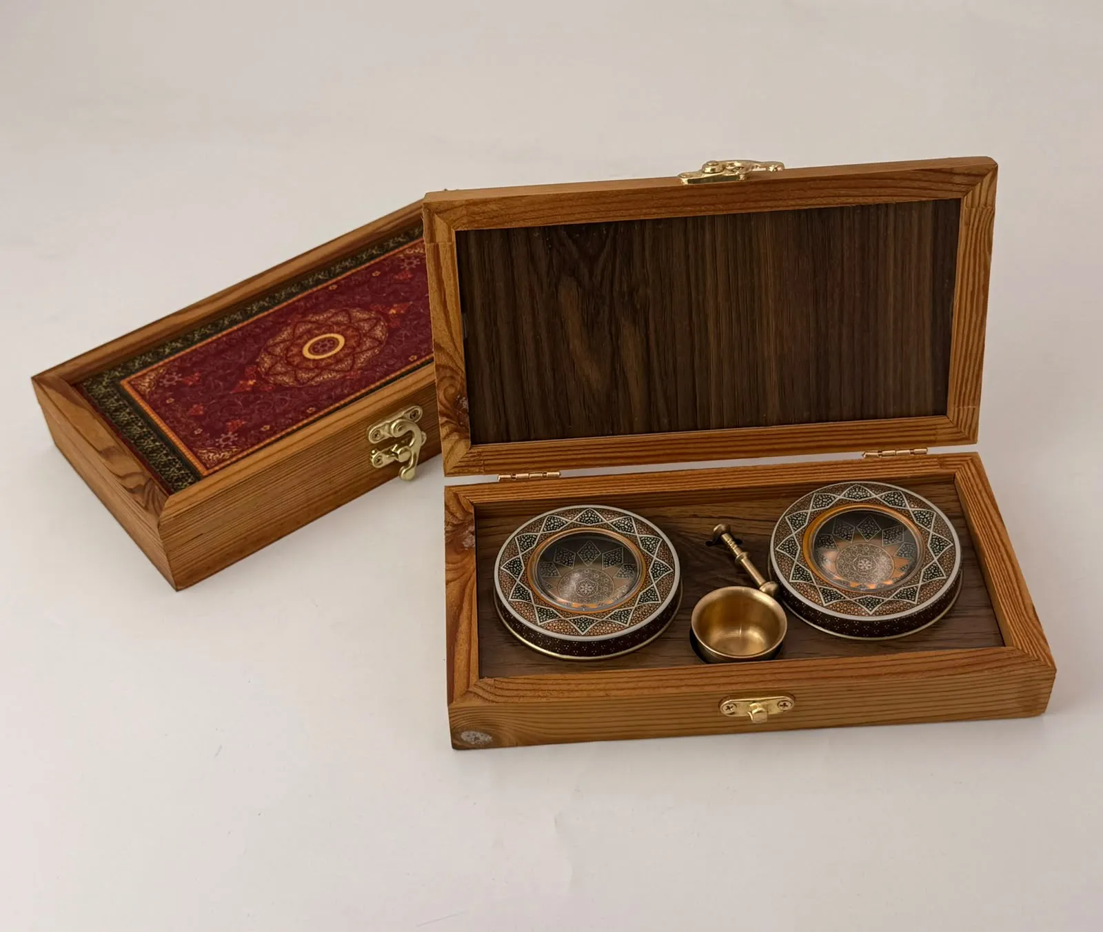 Wooden Velvet Saffron Box 300 – 2 Kh 1 Gram + T35 - Image 5